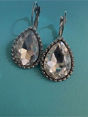 Statement Earrings Crystal Silver Tone‎ Teardrop Vintage Inspired Glam Wedding
